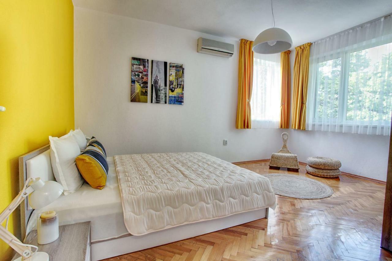 Terrace Home - Three Bedrooms City Center Plovdiv Eksteriør billede
